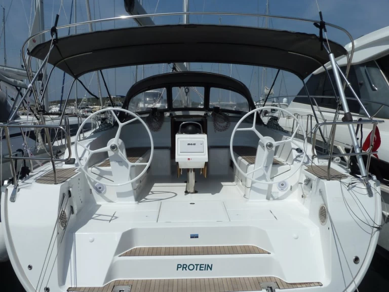 Charter a Bavaria Cruiser 46 in Marmaris on Samboat