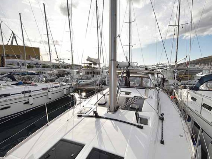 Charter a Dufour Dufour 460 Grand Large in Pula on Samboat