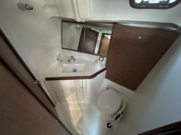Bénéteau Oceanis 46.1 charter bareboat or skippered in  Split
