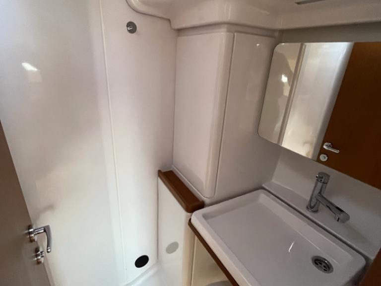 Yacht charter Split - Bénéteau First 36 on SamBoat