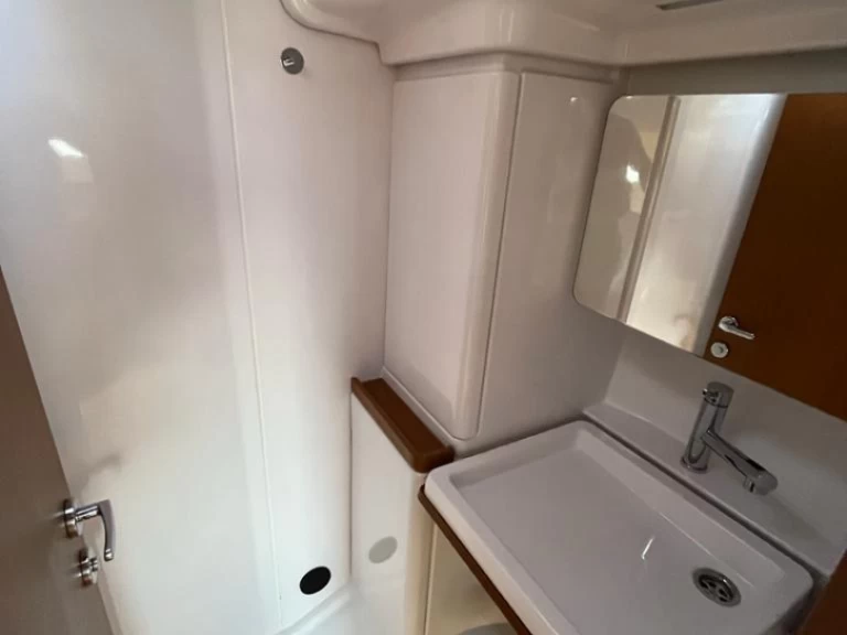 Yacht charter Split - Bénéteau First 36 on SamBoat