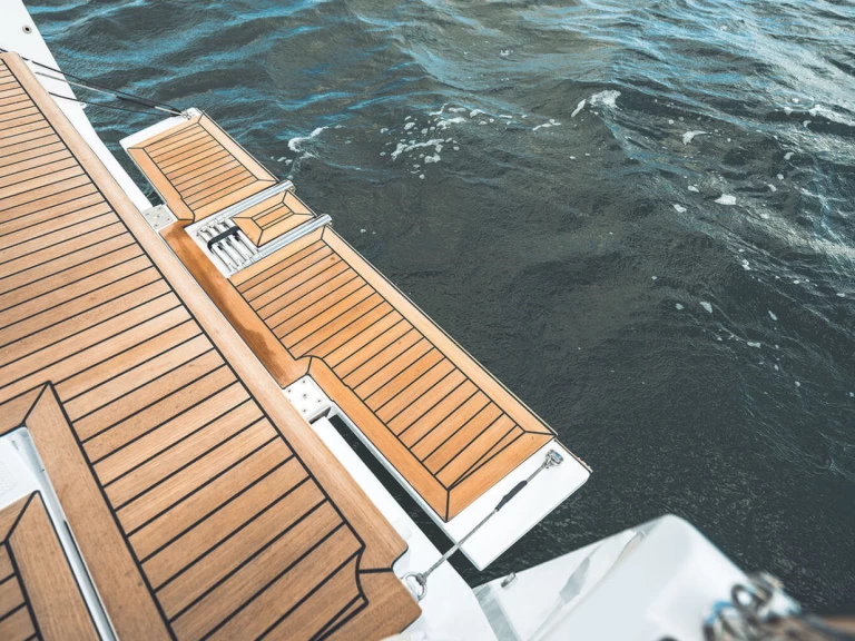 Hire Sailboat with or without skipper Elan Betina