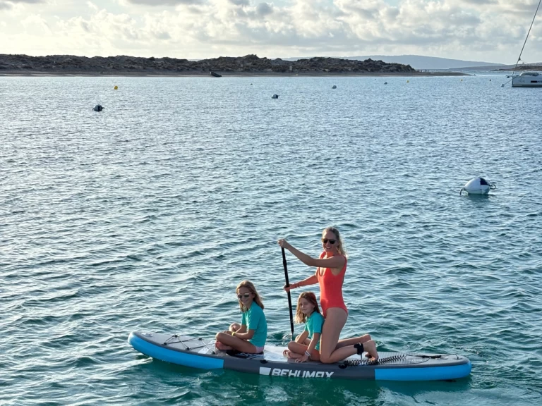 Charter a Lagoon Lagoon 450 F in Marina Ibiza on Samboat