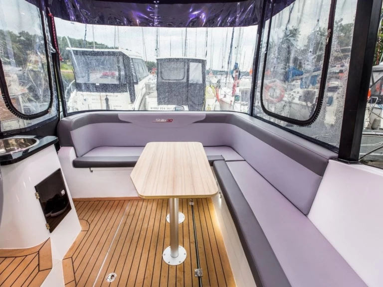 Motorboat to hire Ogonki at the best price