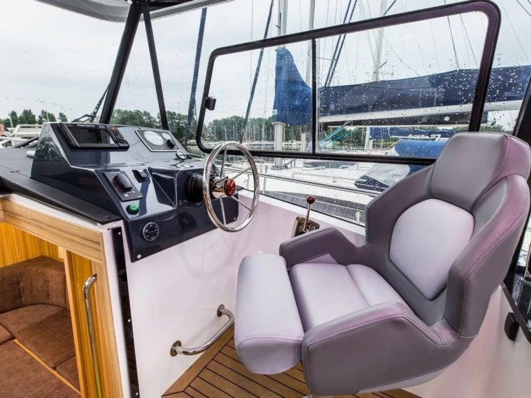 Yacht charter Ogonki - Stillo Stillo 30 on SamBoat