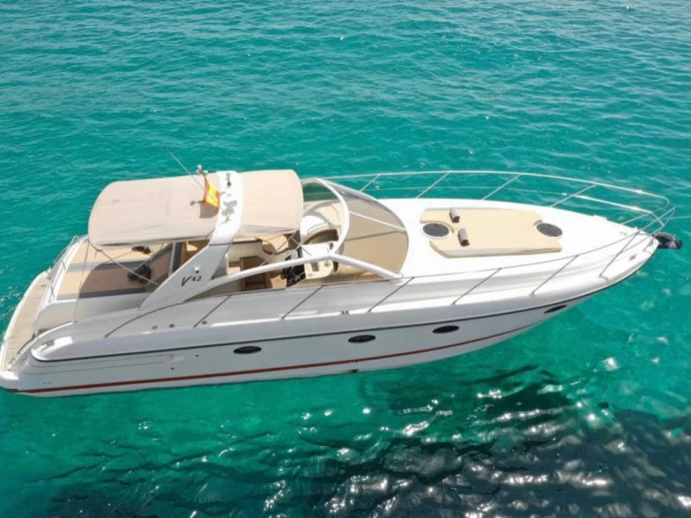 Luxury Yacht to hire Marbella at the best price