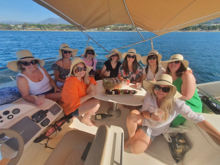 Hire Motorboat with or without skipper Rodman Marbella
