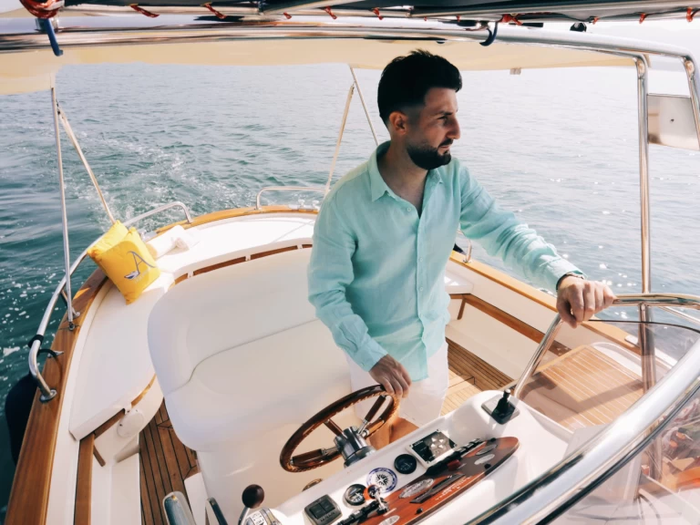 Yacht charter Salerno - Fratelli Aprea Sorrento 7,50 open cruise on SamBoat