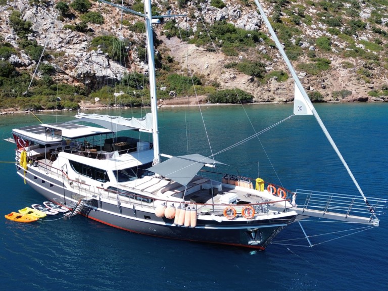 Yacht hire Göcek cheap Gulet