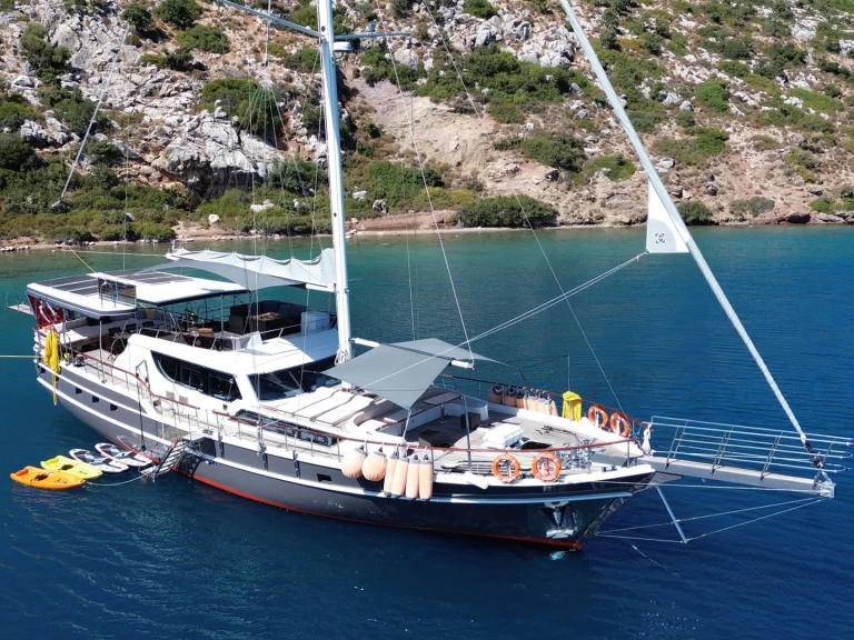 Yacht hire Göcek cheap Gulet