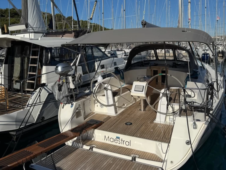 Sailboat to hire Rogoznica at the best price