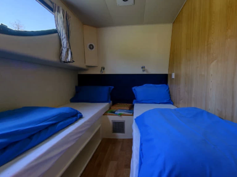 Le Boat Magnifique charter bareboat or skippered in  Migennes