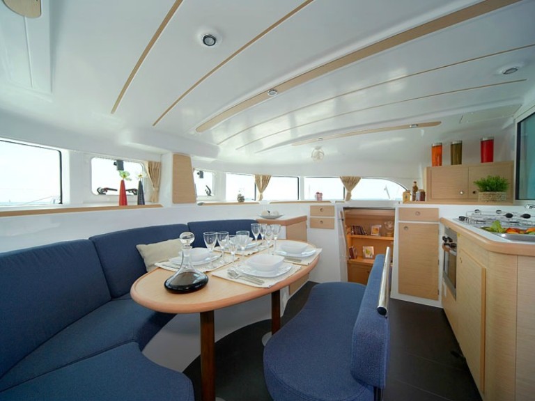 Yacht hire Biograd na Moru cheap Lagoon 380