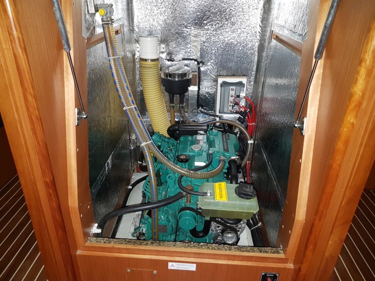 Bavaria Cruiser 41 charter bareboat or skippered in  Lefkáda