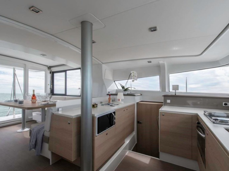 Yacht charter Kotor - Bali Bali 4.0 on SamBoat