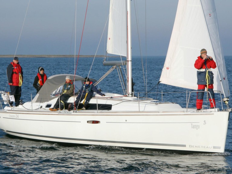 Hire a Bénéteau Oceanis 34.2 Heiligenhafen