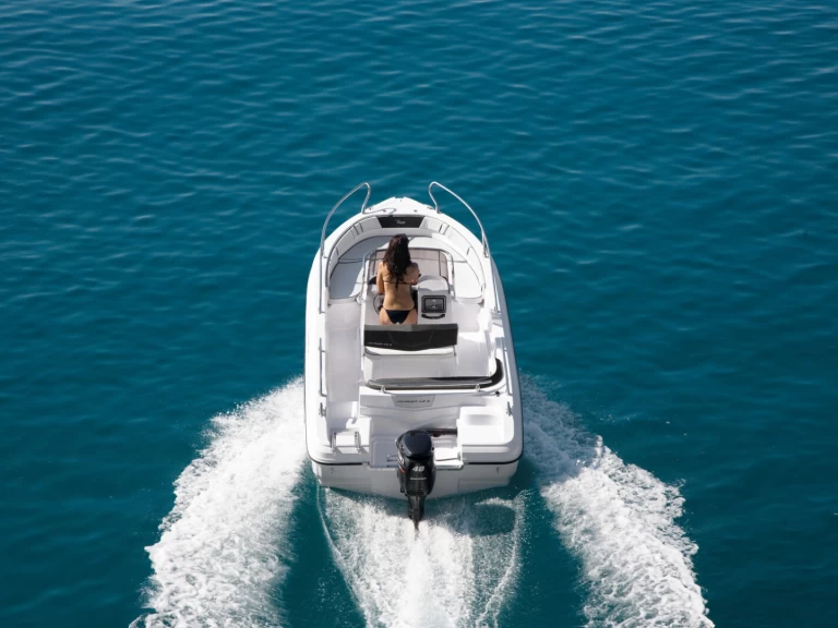 Charter a Ranieri Voyager 19 S in Preko on Samboat