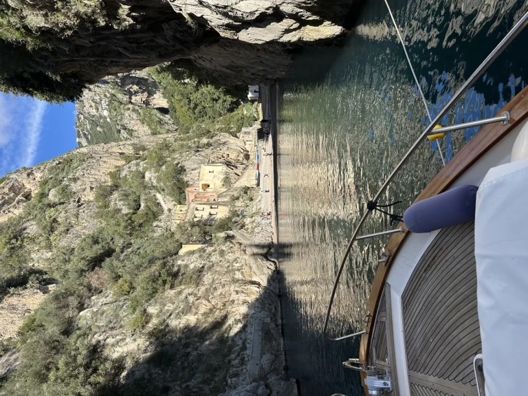 Charter a Acquaviva 30 EXE in Salerno on Samboat