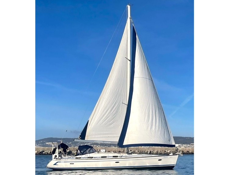 Hire Sailboat Bavaria with a boat licence