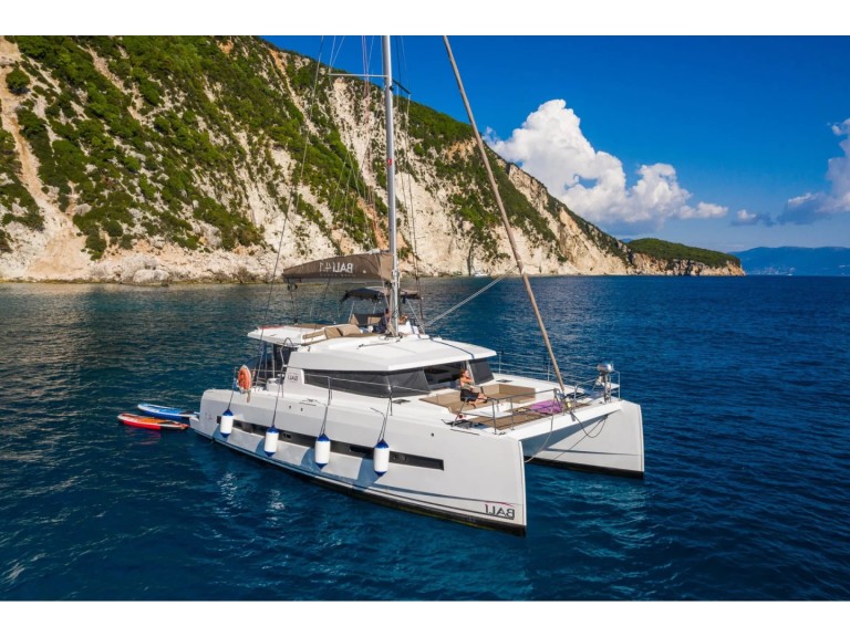 Bali Bali 4.1 charter bareboat or skippered in  Alimos