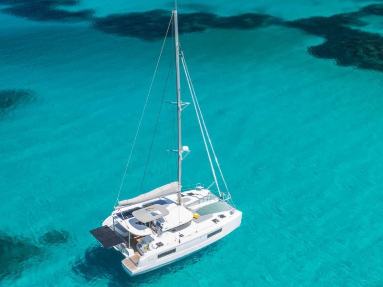 Hire a Lagoon Lagoon 38 Kos