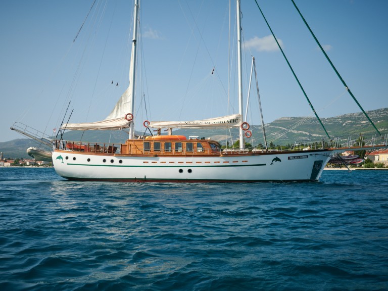 Hire Sailboat Yener-Yachts with a boat licence