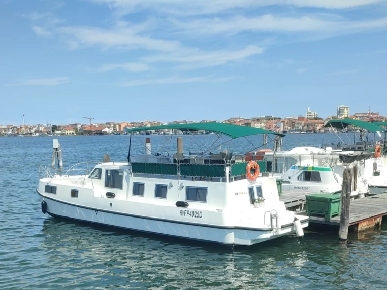 Canal boat hire in Chioggia - Tip-Top PLUS