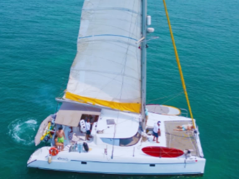 Yacht hire Cartagena cheap Lavezzi 40