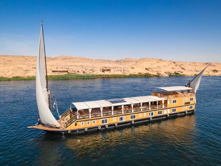Yacht hire Esna cheap Dahabiya
