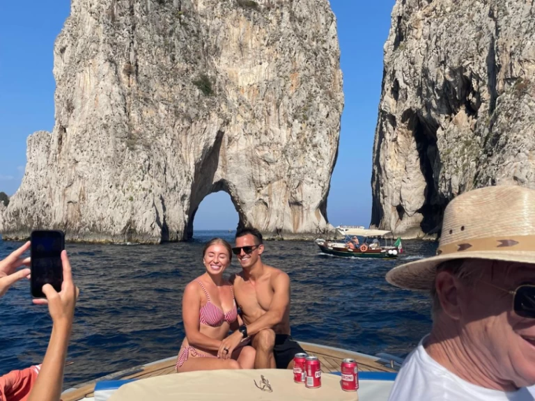 Yacht hire Capri cheap 38 sport