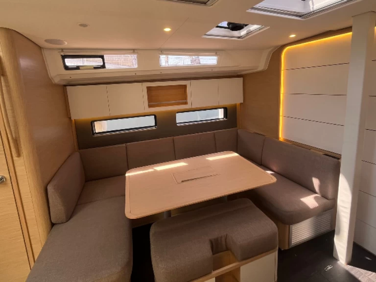 Hire a Dufour Dufour 41 Bandol