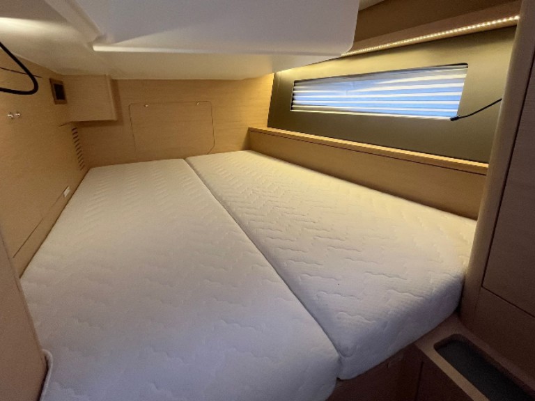 Hire Sailboat with or without skipper Dufour Bandol