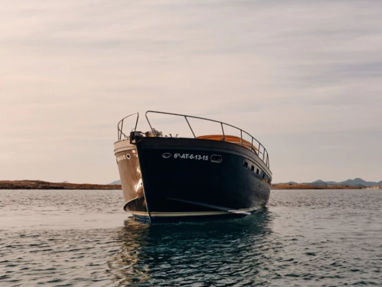 Yacht hire Castellón de la Plana/Castelló de la Plana cheap Patrone 42