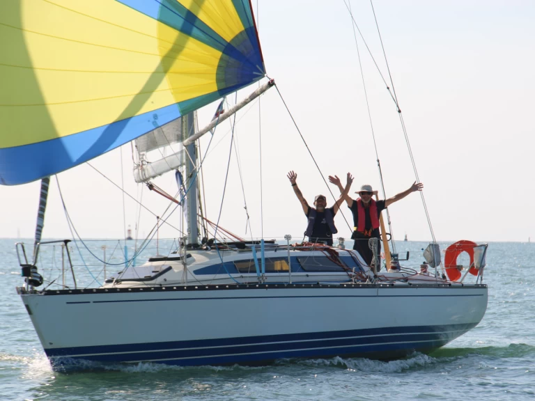 Yacht hire France cheap X-119