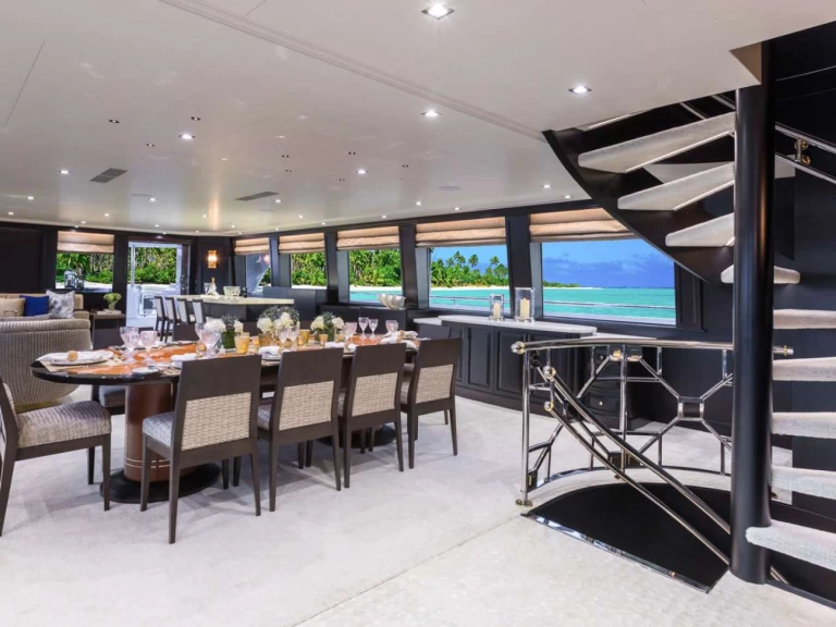 Hire Luxury Yacht Westship with a boat licence