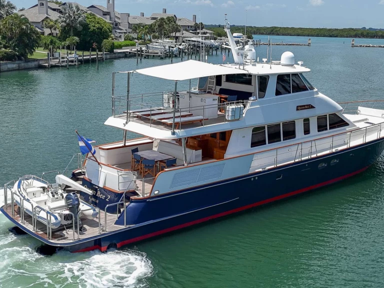 Charter a Hunt MAGIC TUTCH in Bahamas on Samboat