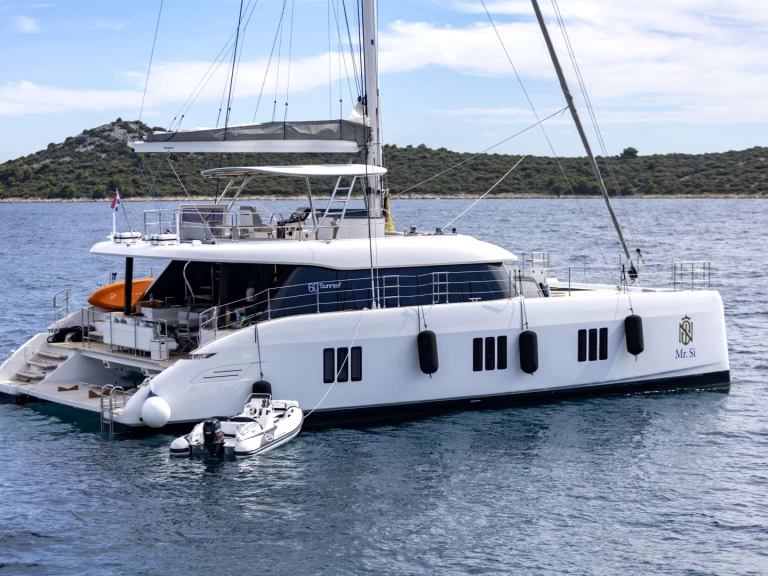 Luxury Yacht to hire Rogoznica at the best price
