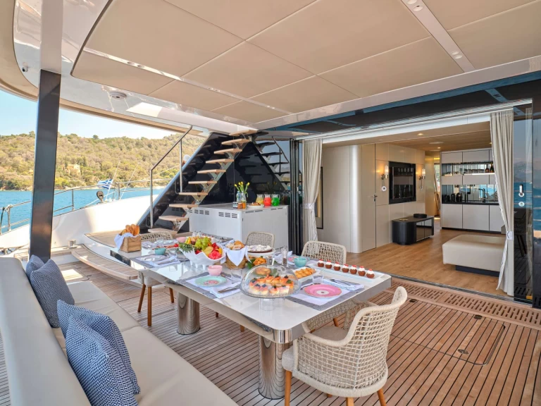 Luxury Yacht hire in Termoli - Sunreef GENNY