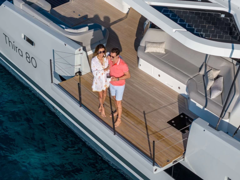 Yacht hire Néa Péramos cheap SERENISSIMA III