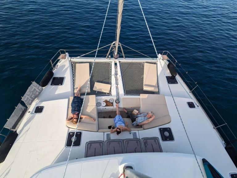 Luxury Yacht hire in Lávrio - Lagoon Lagoon 500 2010