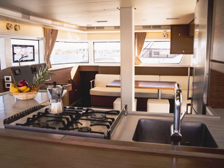 Yacht hire Split cheap AKANA