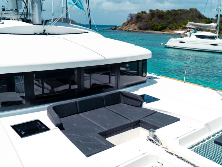 Hire Luxury Yacht with or without skipper Lagoon Split