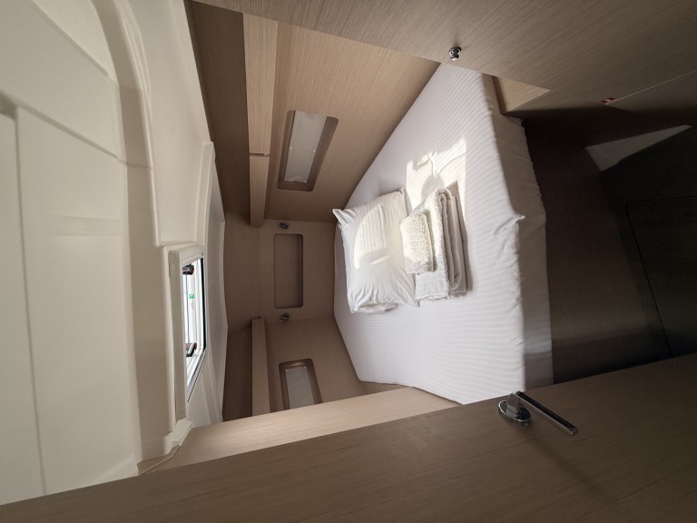 Hire Sailboat Bénéteau with a boat licence