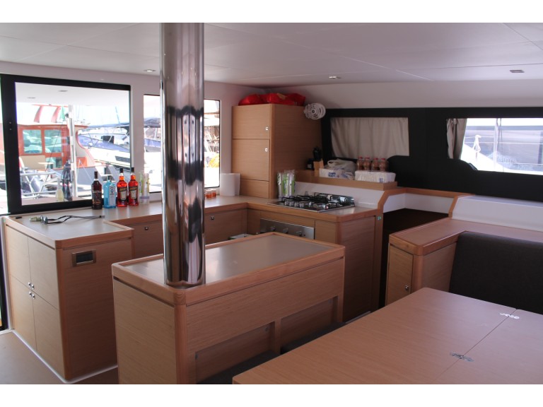 Catamaran to hire Palermo at the best price