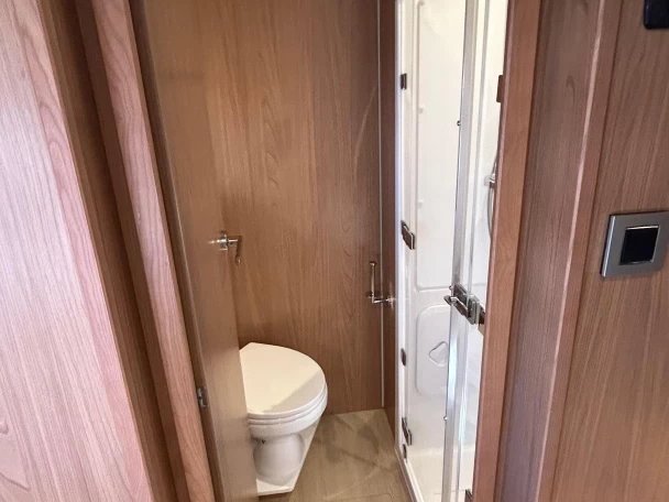 Hire a Bali Bali 5.4 italy Capo d'Orlando