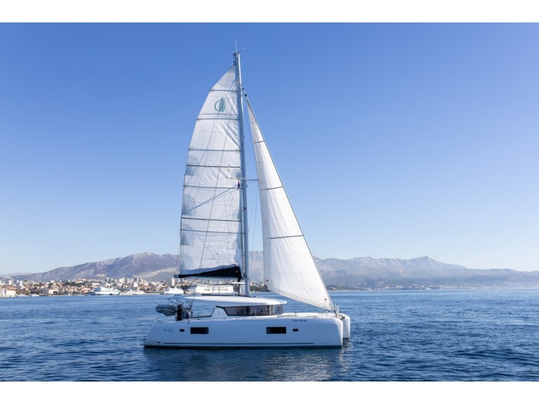 Hire Catamaran with or without skipper Lagoon Split