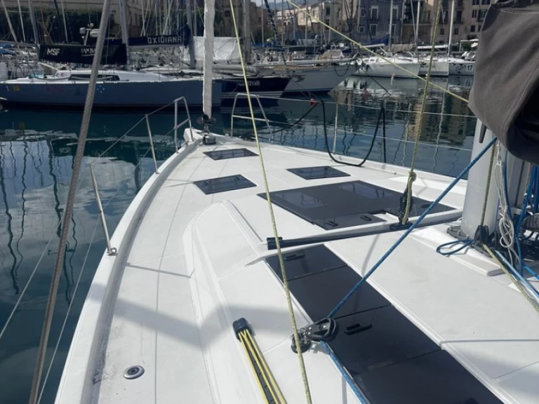 Hire Sailboat Dufour with a boat licence