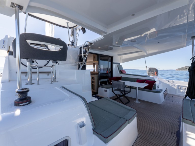 Catamaran hire in Split - Lagoon Lagoon 42 Millenium