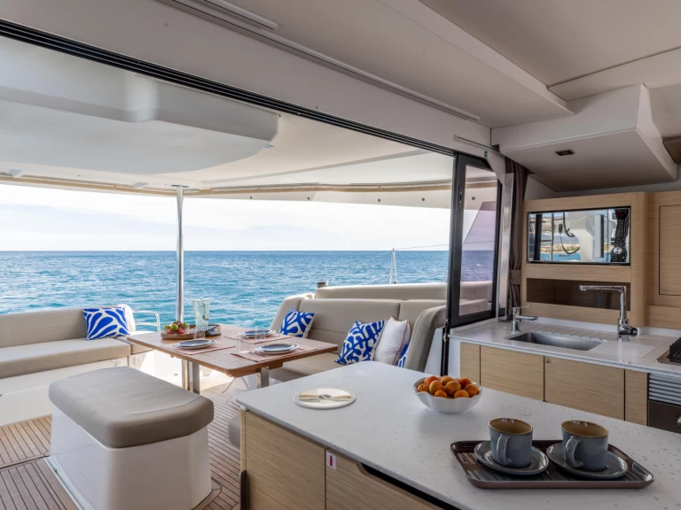 Hire a Fountaine Pajot FP 44 Marina de Portimão