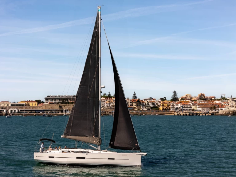 Hire Sailboat with or without skipper Dufour Cascais